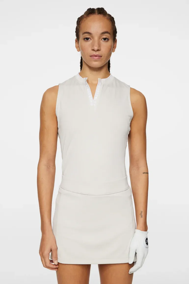 New Leya Sleeveless Top Golf|Tanks