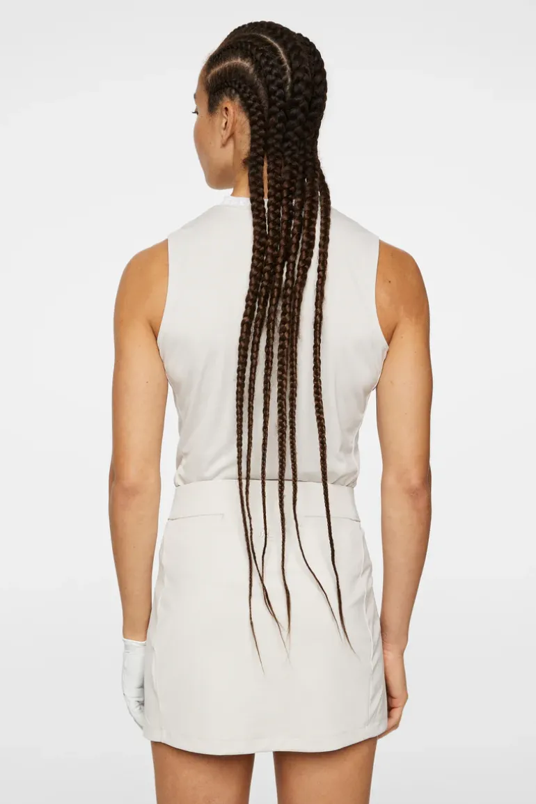 New Leya Sleeveless Top Golf|Tanks